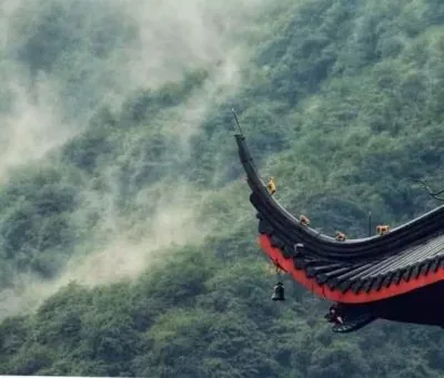 《峰雨楼》封面